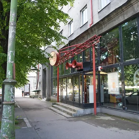 Raevala Boulevard Apartment *