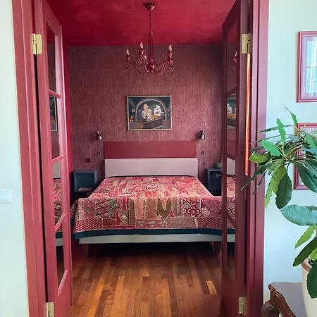 Apartman Raevala Boulevard *