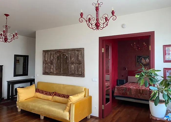 Raevala Boulevard Apartman *